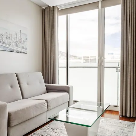 Seaside Serenity פונשל